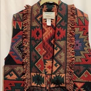 VINTAGE COUNTRY GIRL /TEXAS TUNIC VEST SZ L AZTEC PRINT /WESTERN WITH FRINGE